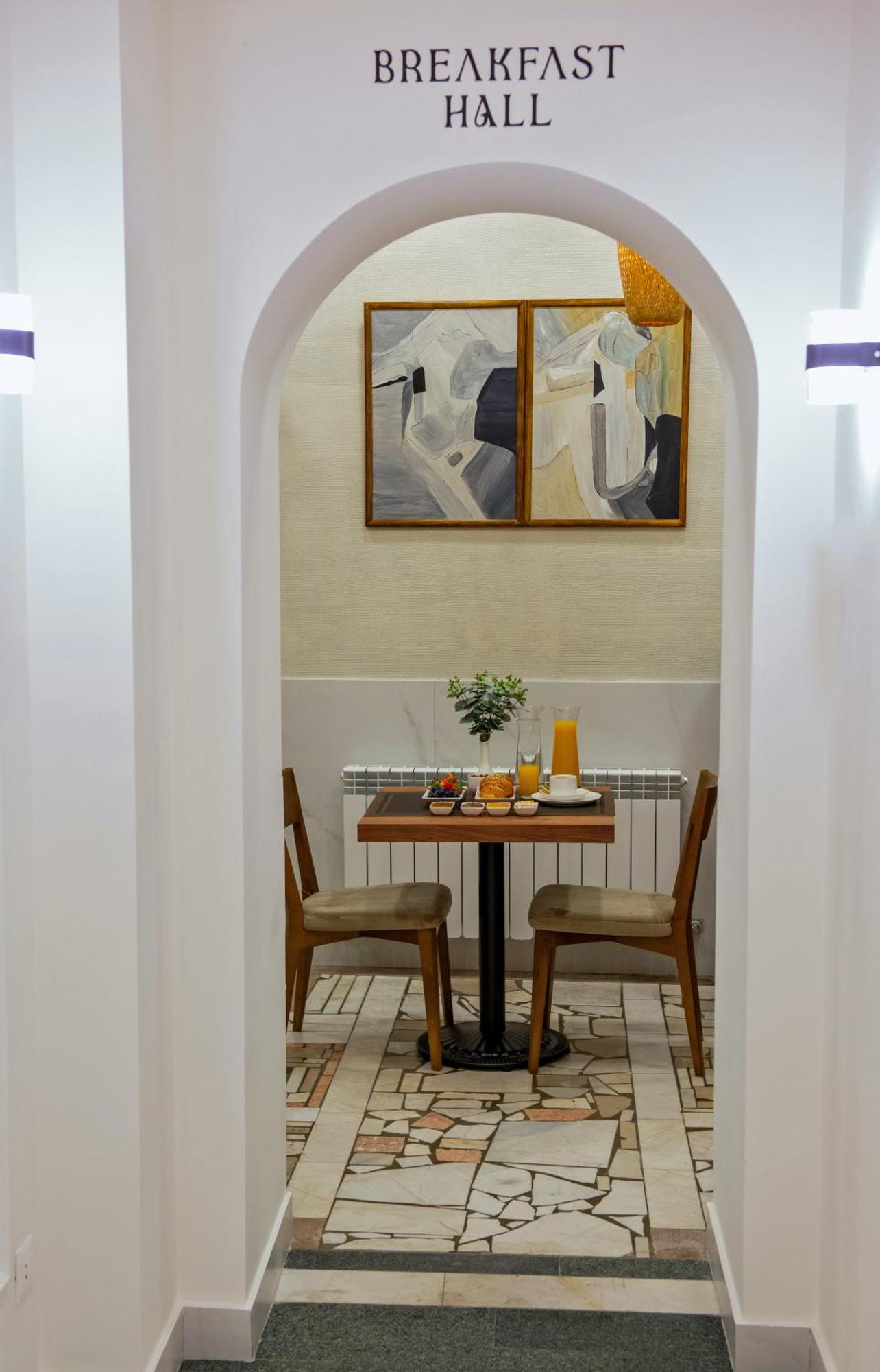 The House Hotel Erevan Esterno foto