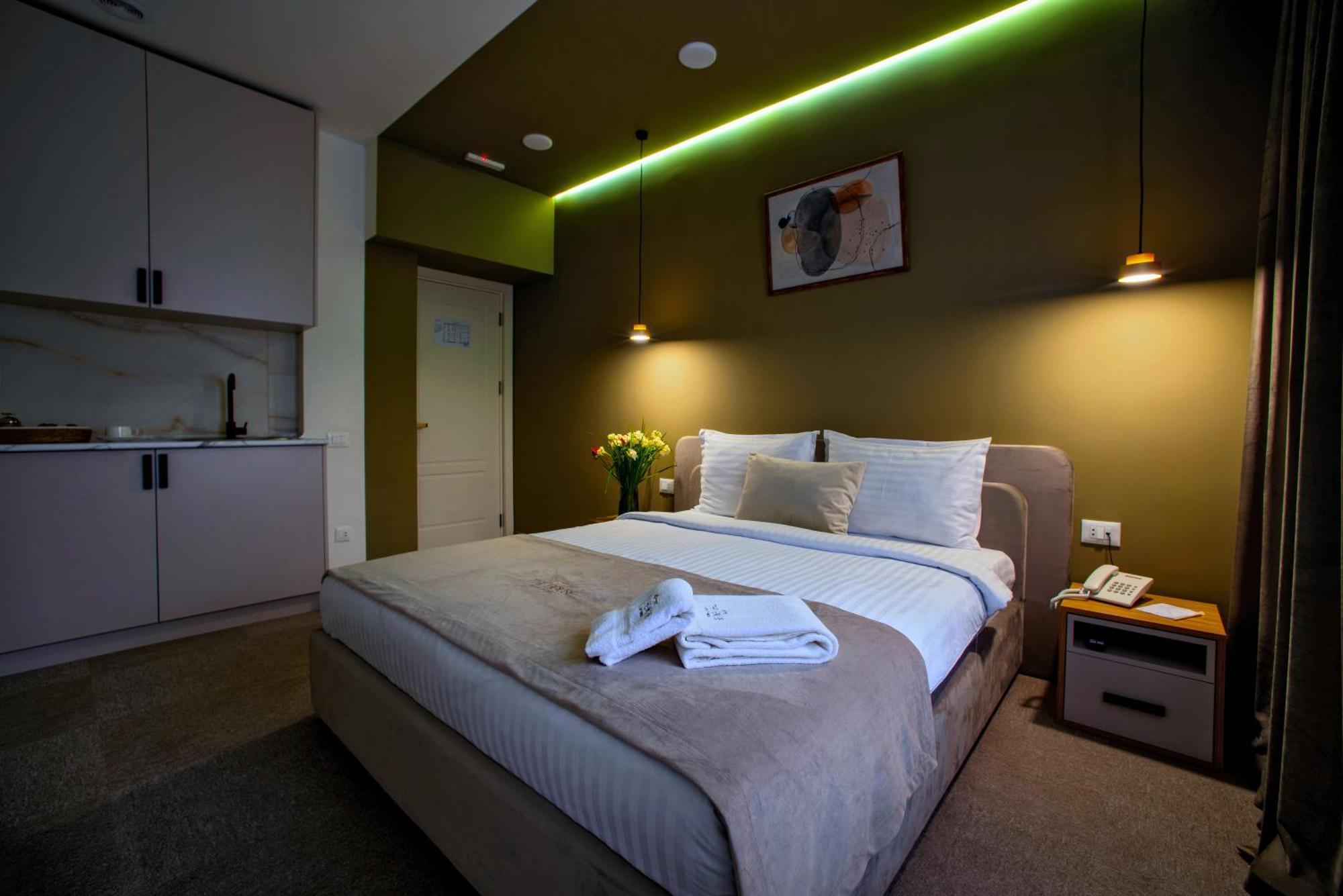 The House Hotel Erevan Esterno foto