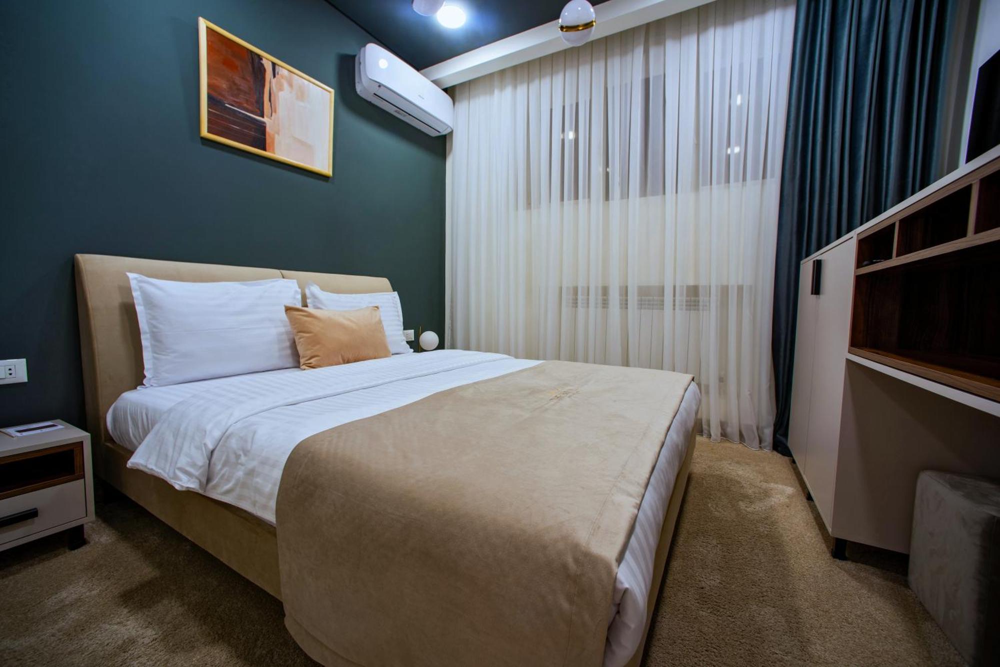 The House Hotel Erevan Esterno foto