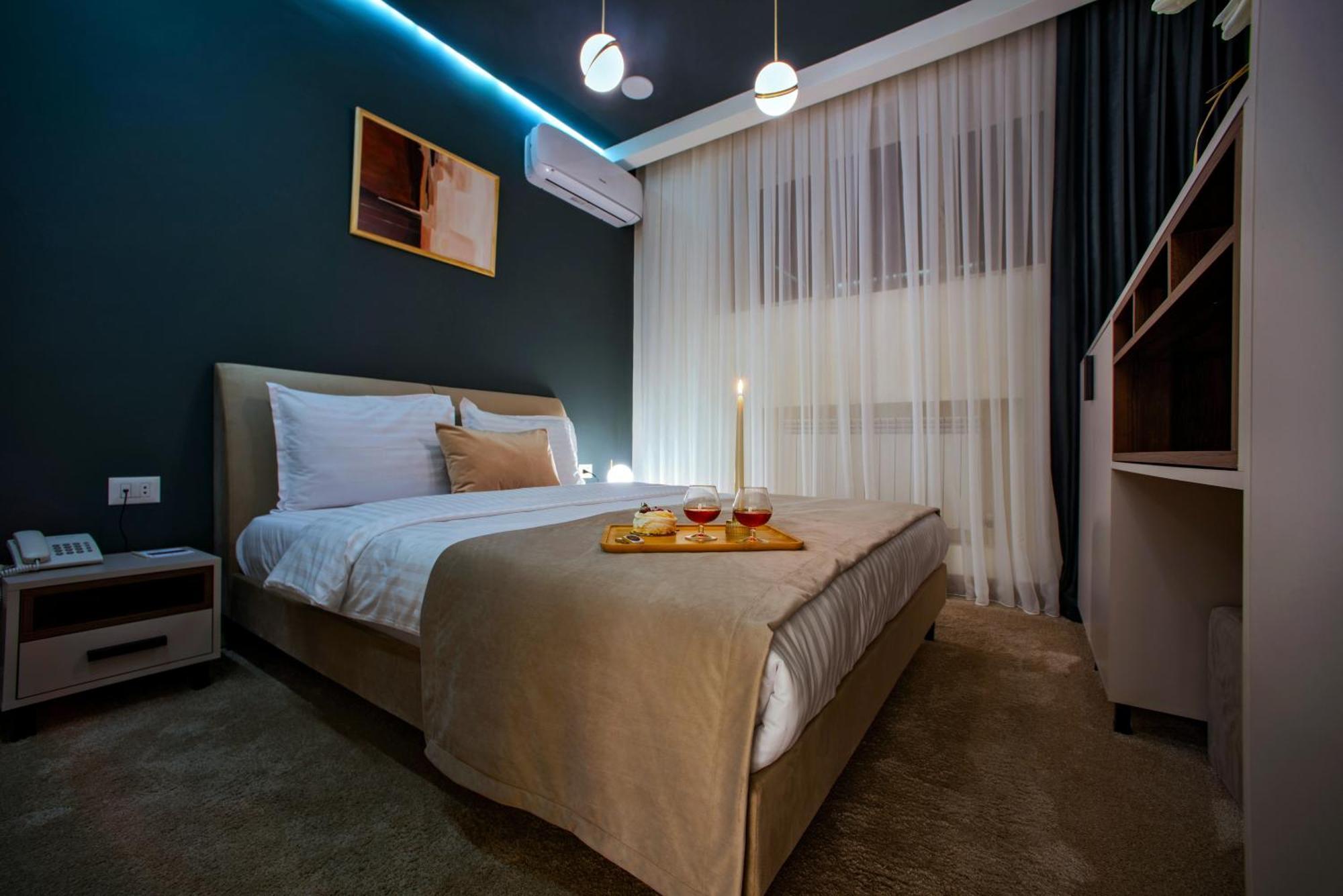 The House Hotel Erevan Esterno foto