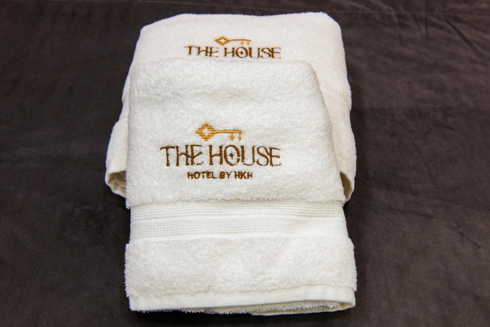 The House Hotel Erevan Esterno foto