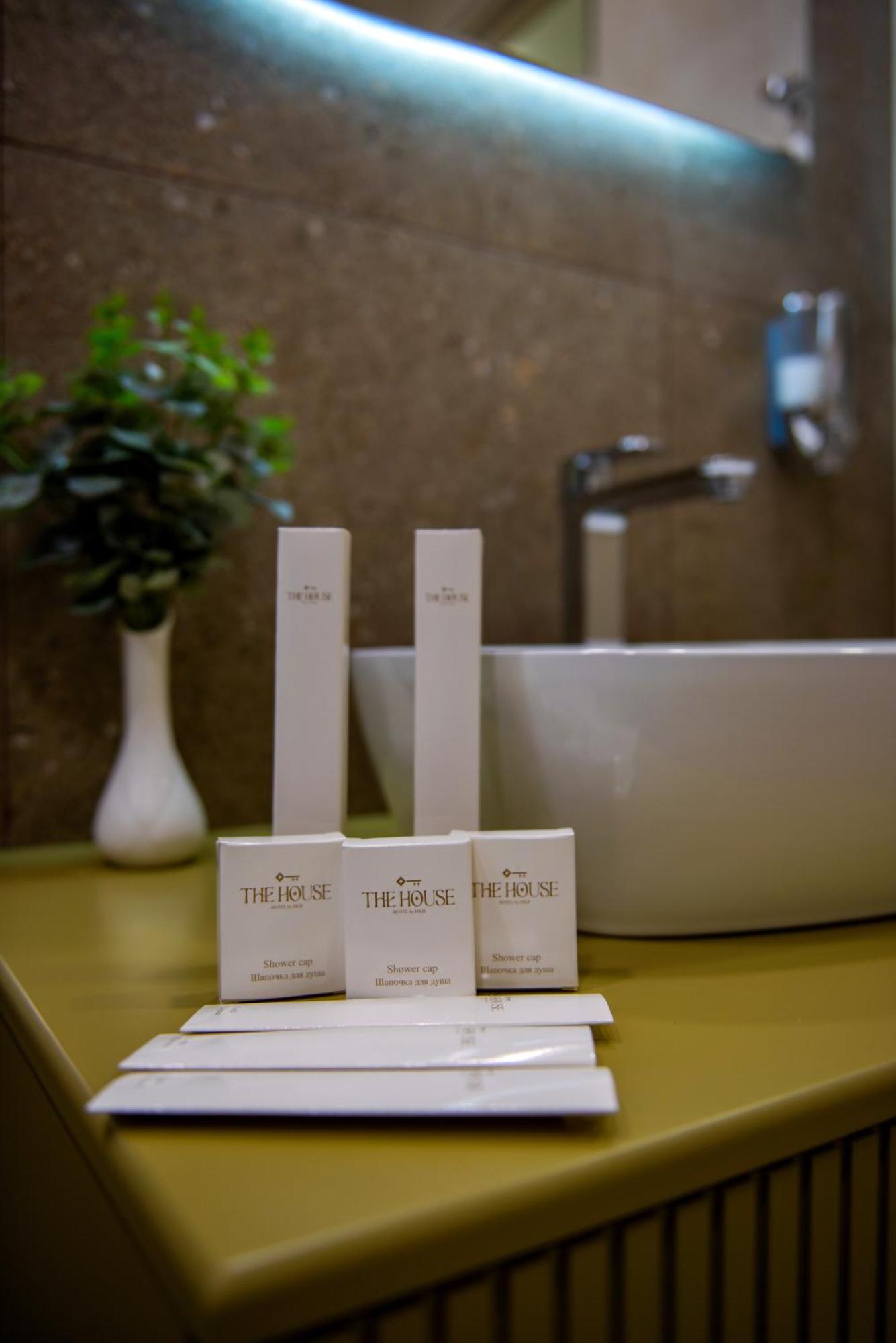 The House Hotel Erevan Esterno foto