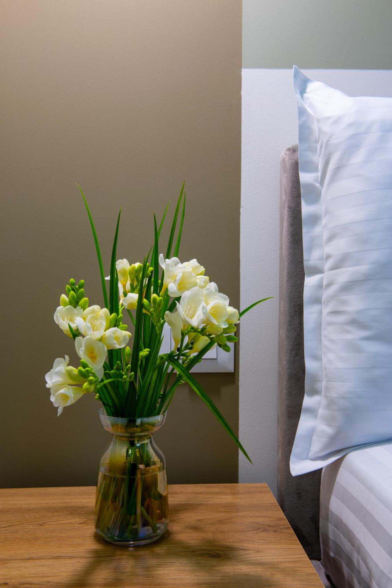 The House Hotel Erevan Esterno foto