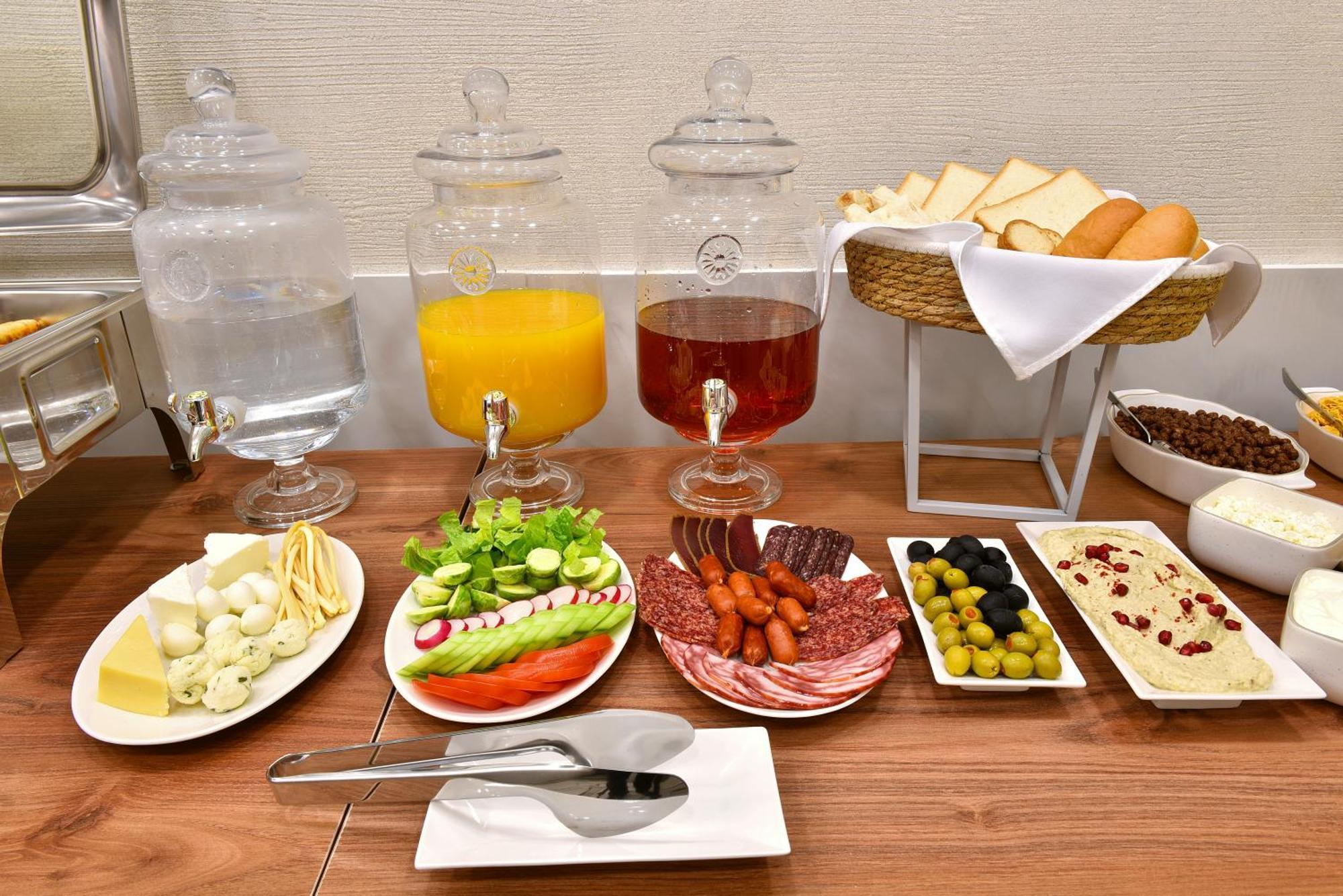 The House Hotel Erevan Esterno foto